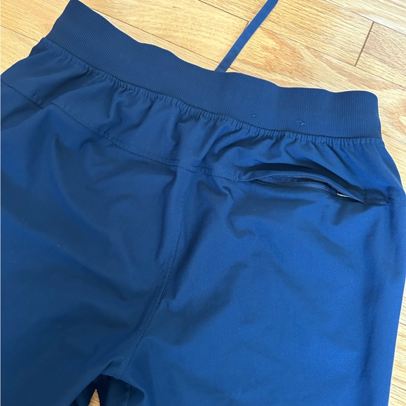 Lululemon Joggers Size Medium - Picture 8 of 14